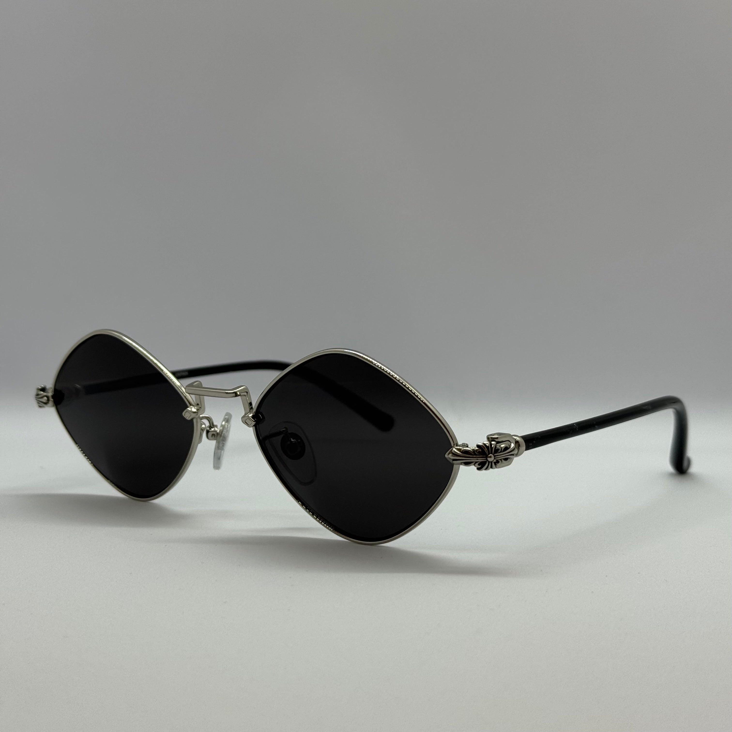 модел Tiger's Black