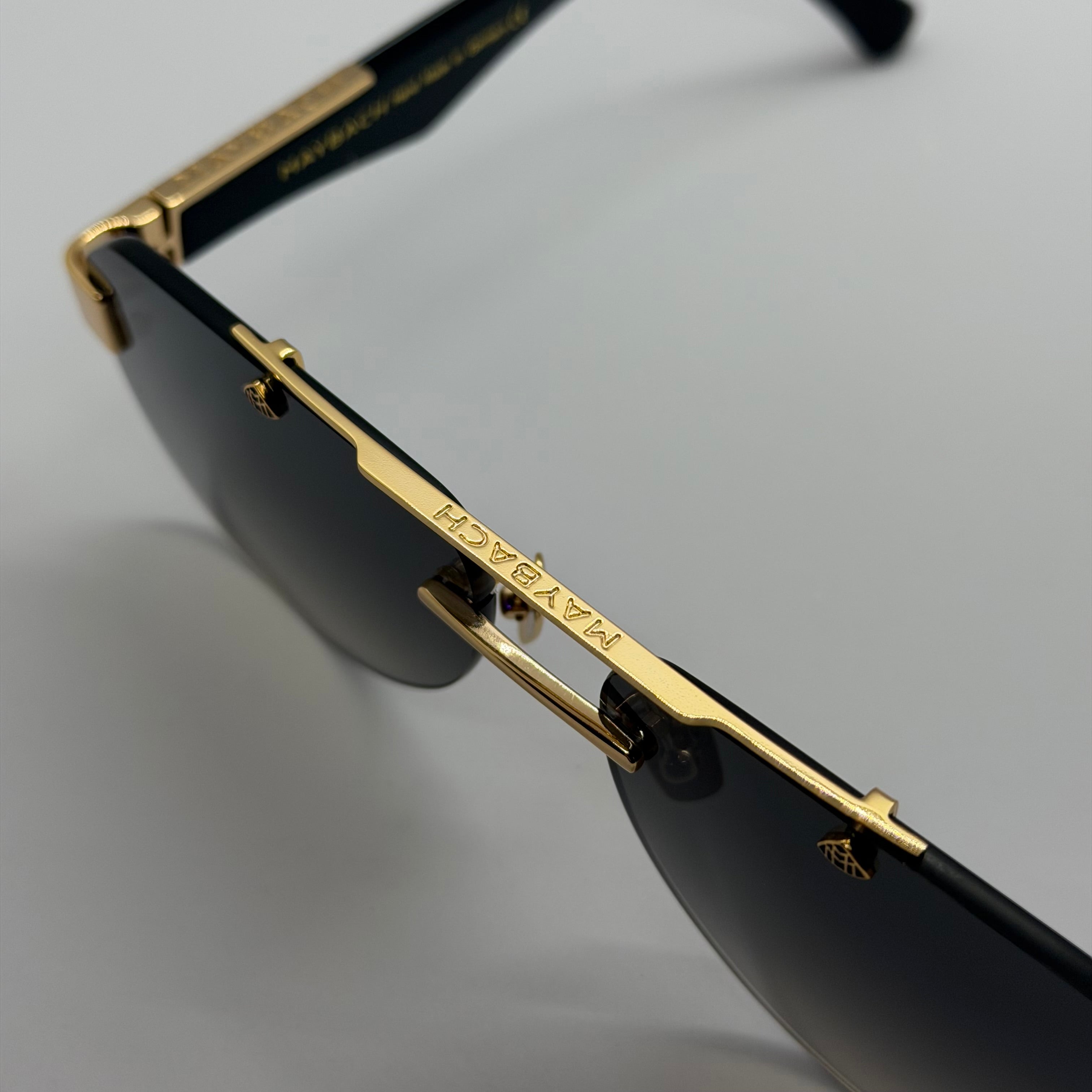 модел MayFair Gold