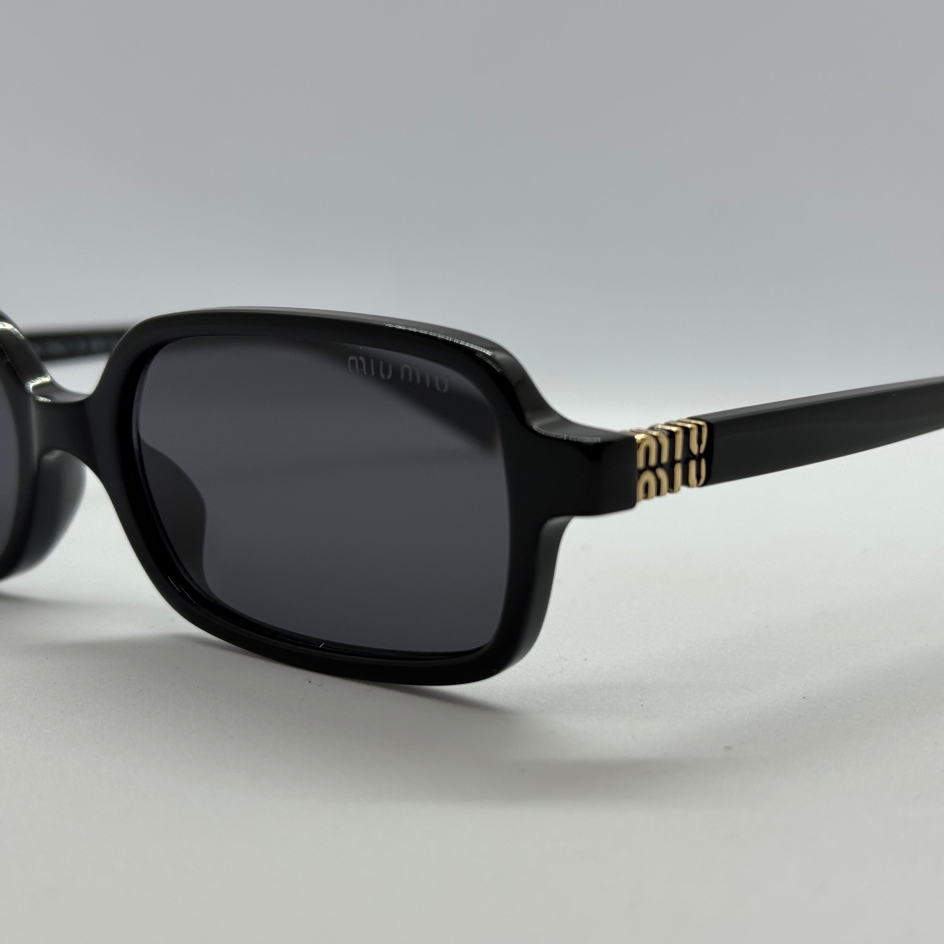 модел Noiris Black