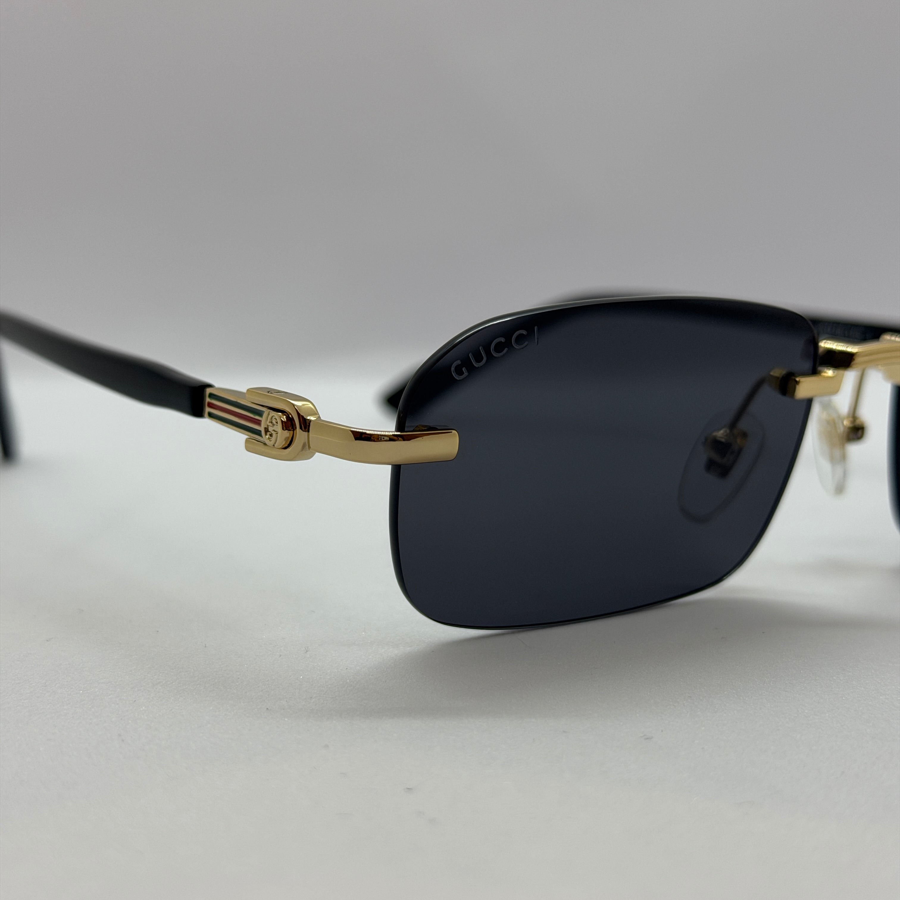 модел Rectangular frame Gold