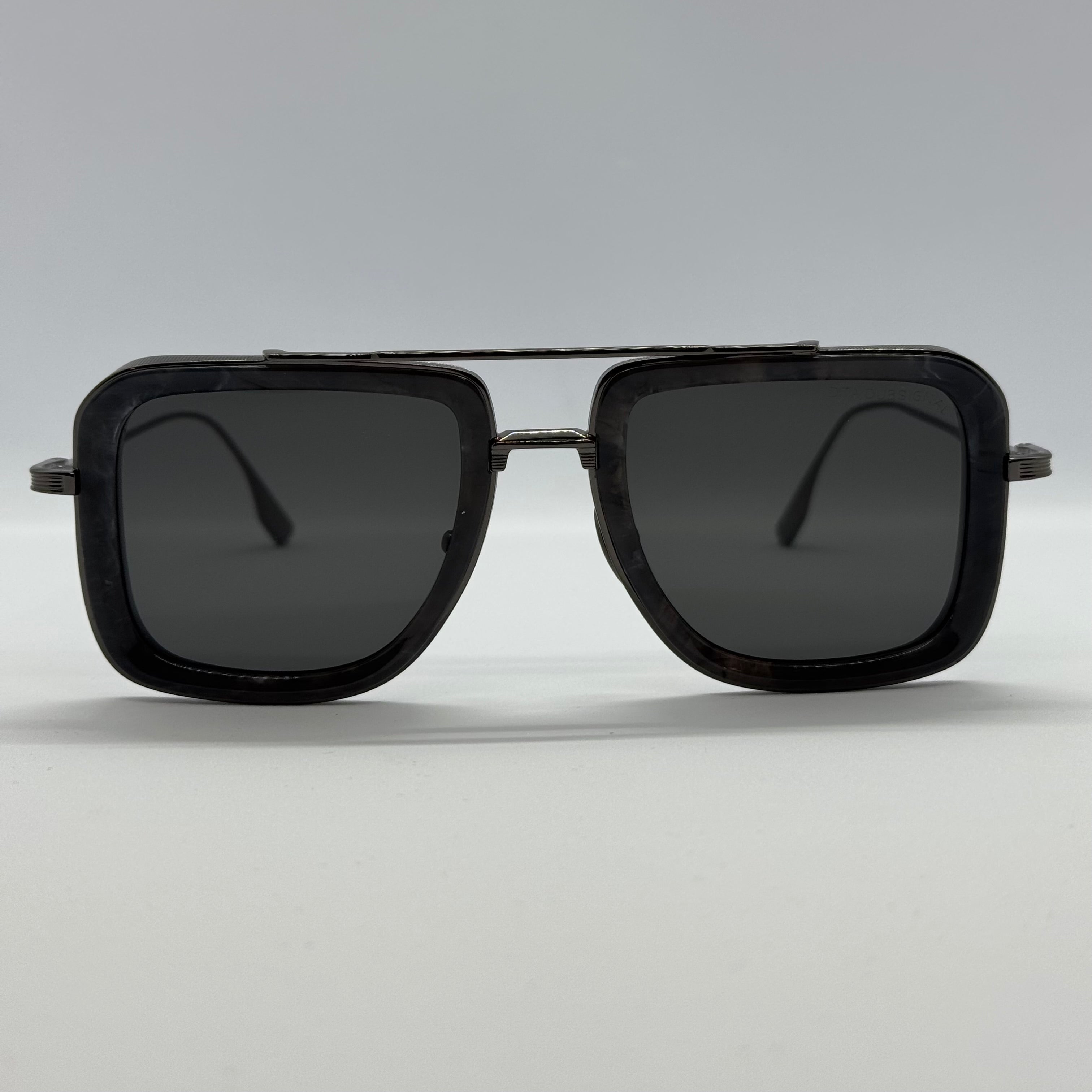 модел Gladiator