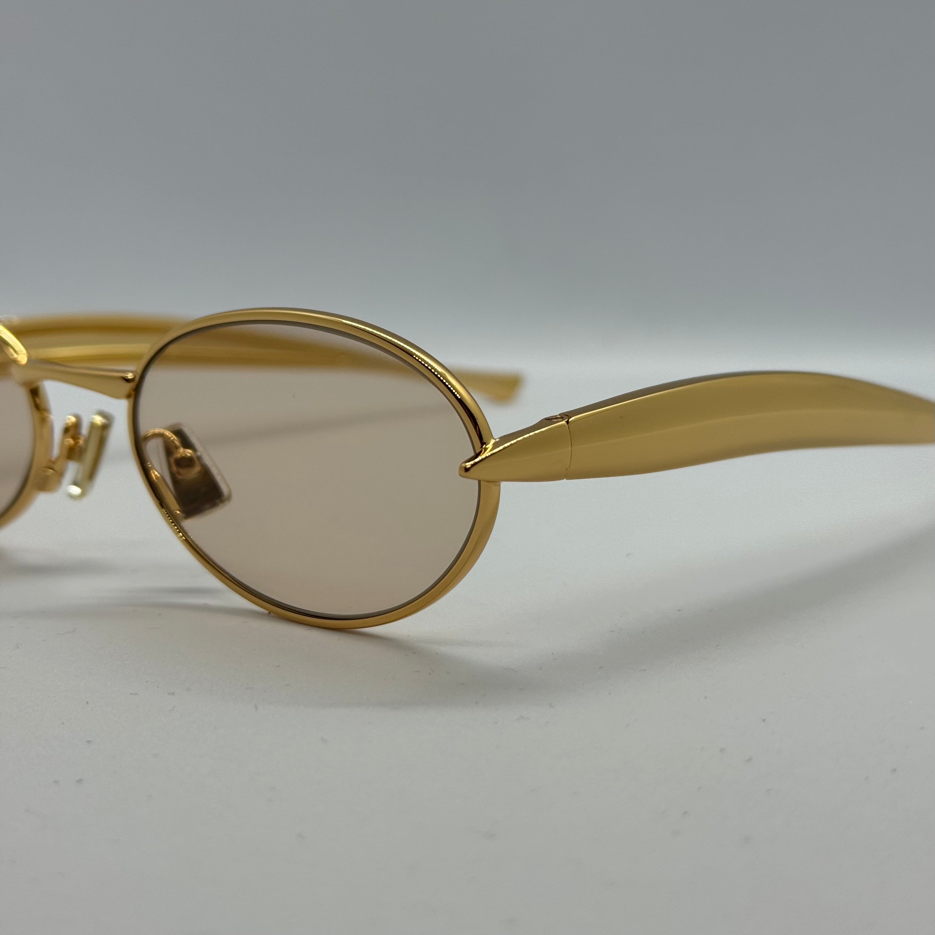 модел Moorona Light