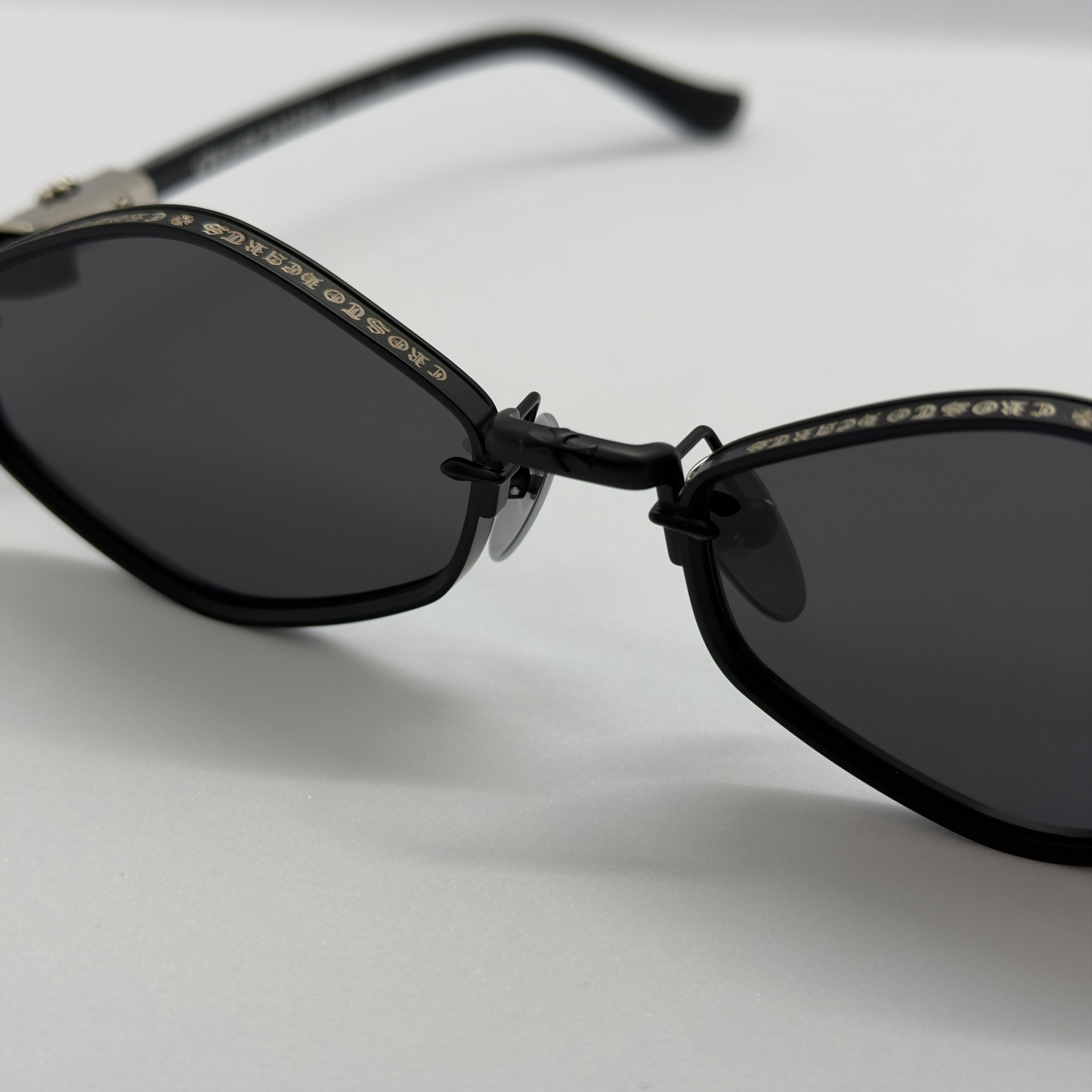 модел GoldRay Black