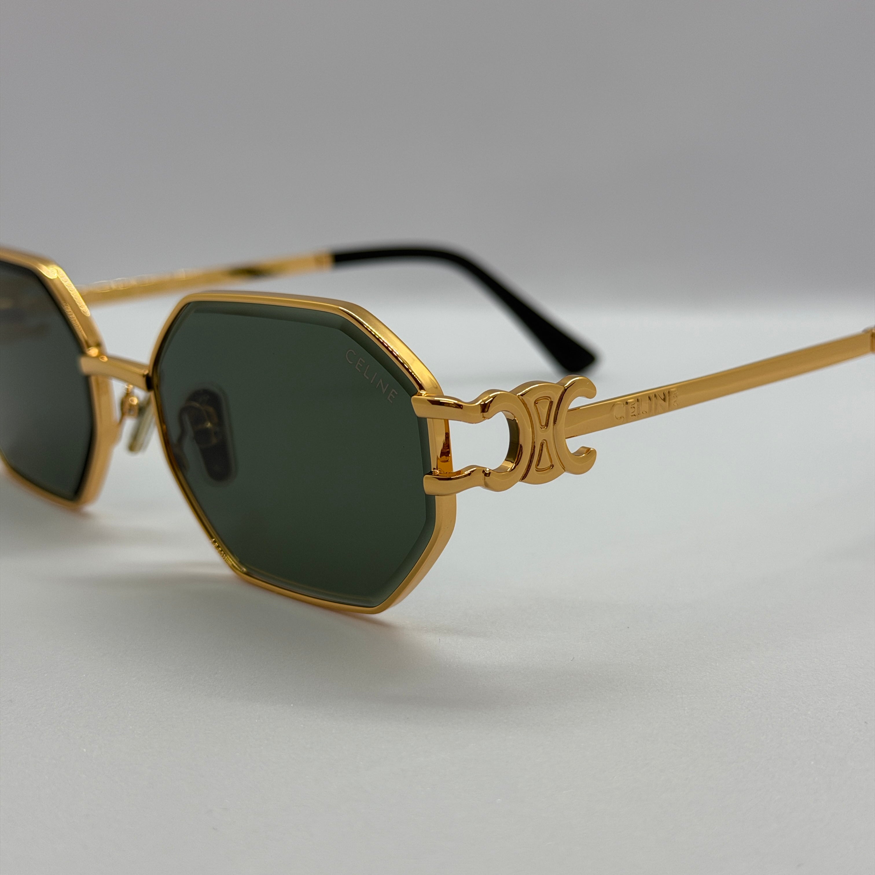 модел Frame 42 Green
