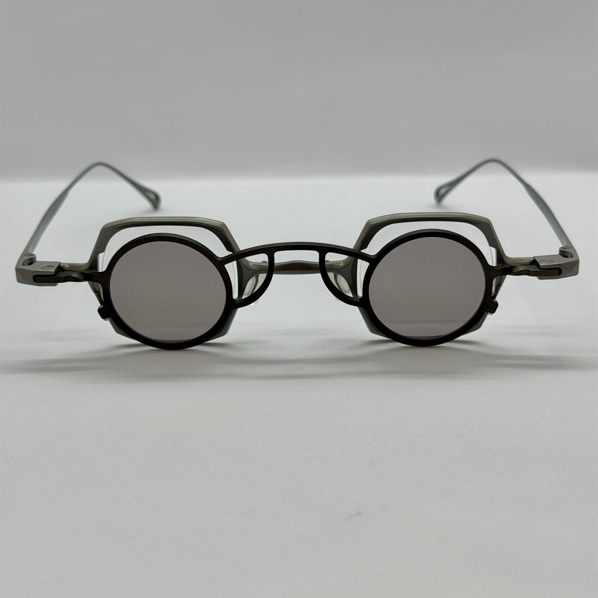 модел Vandal Silver