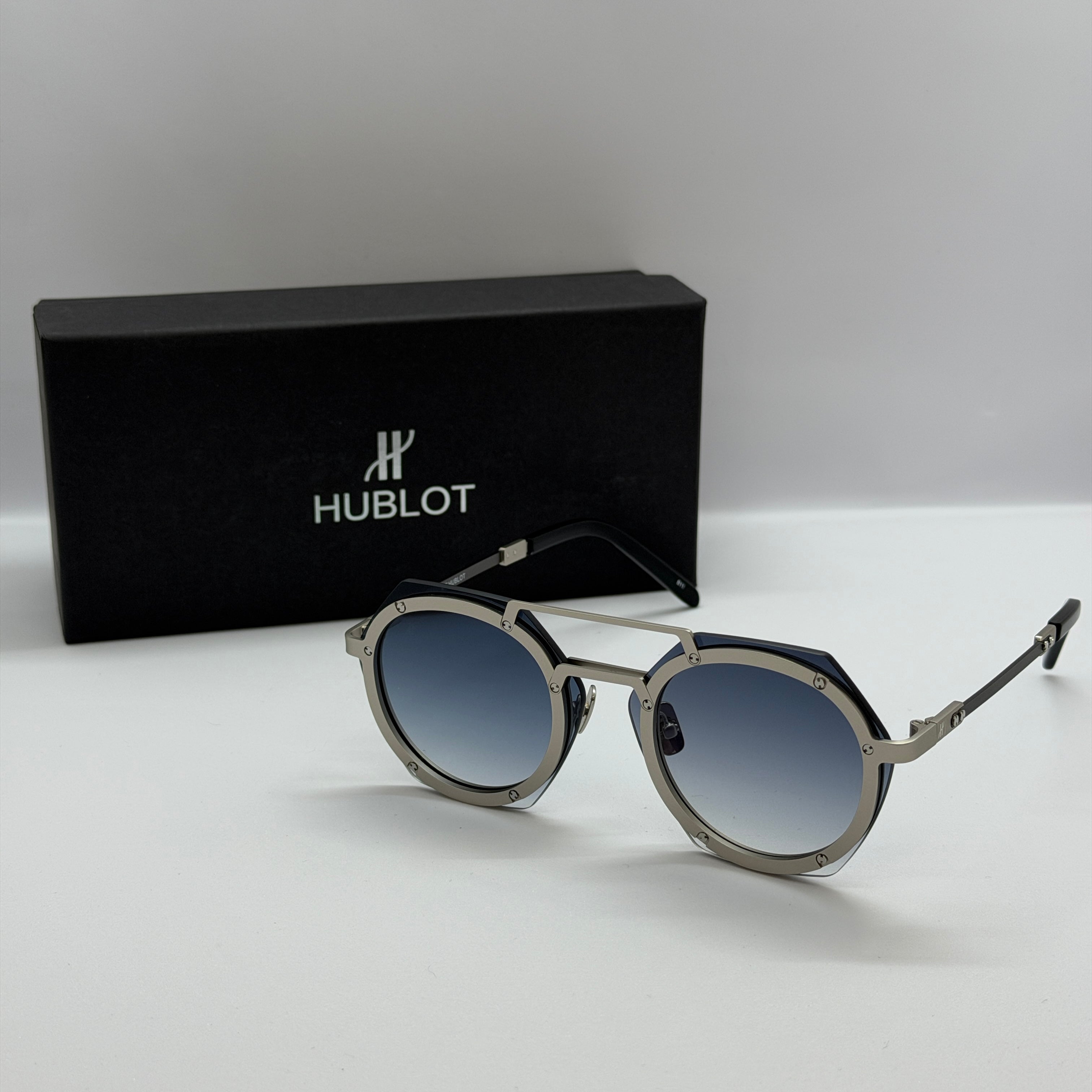 модел Lenses Light Blue