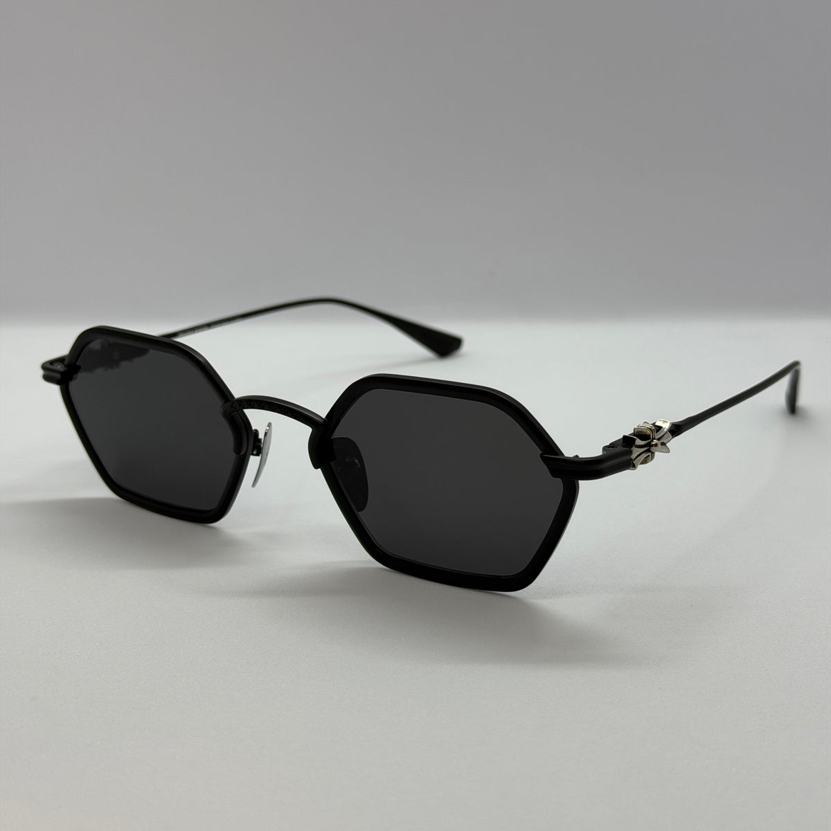 модел Classic Black