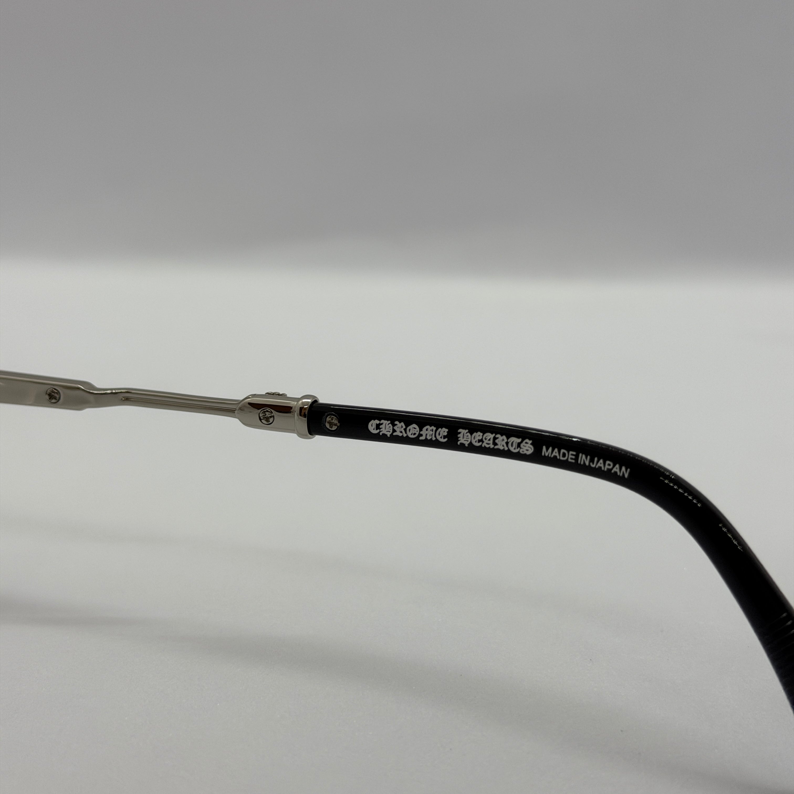 модел Verti Transparent Silver