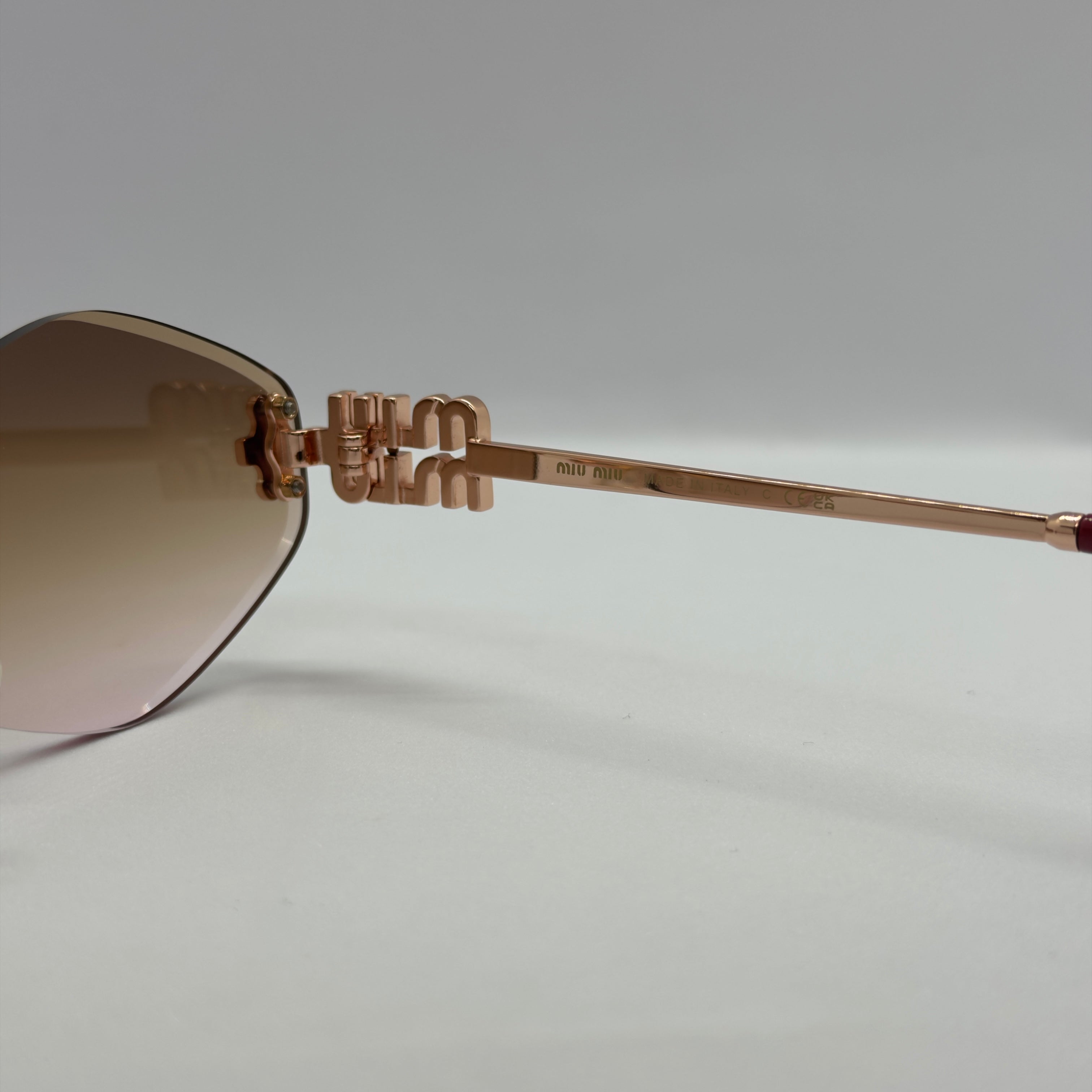 модел Nexo Pink