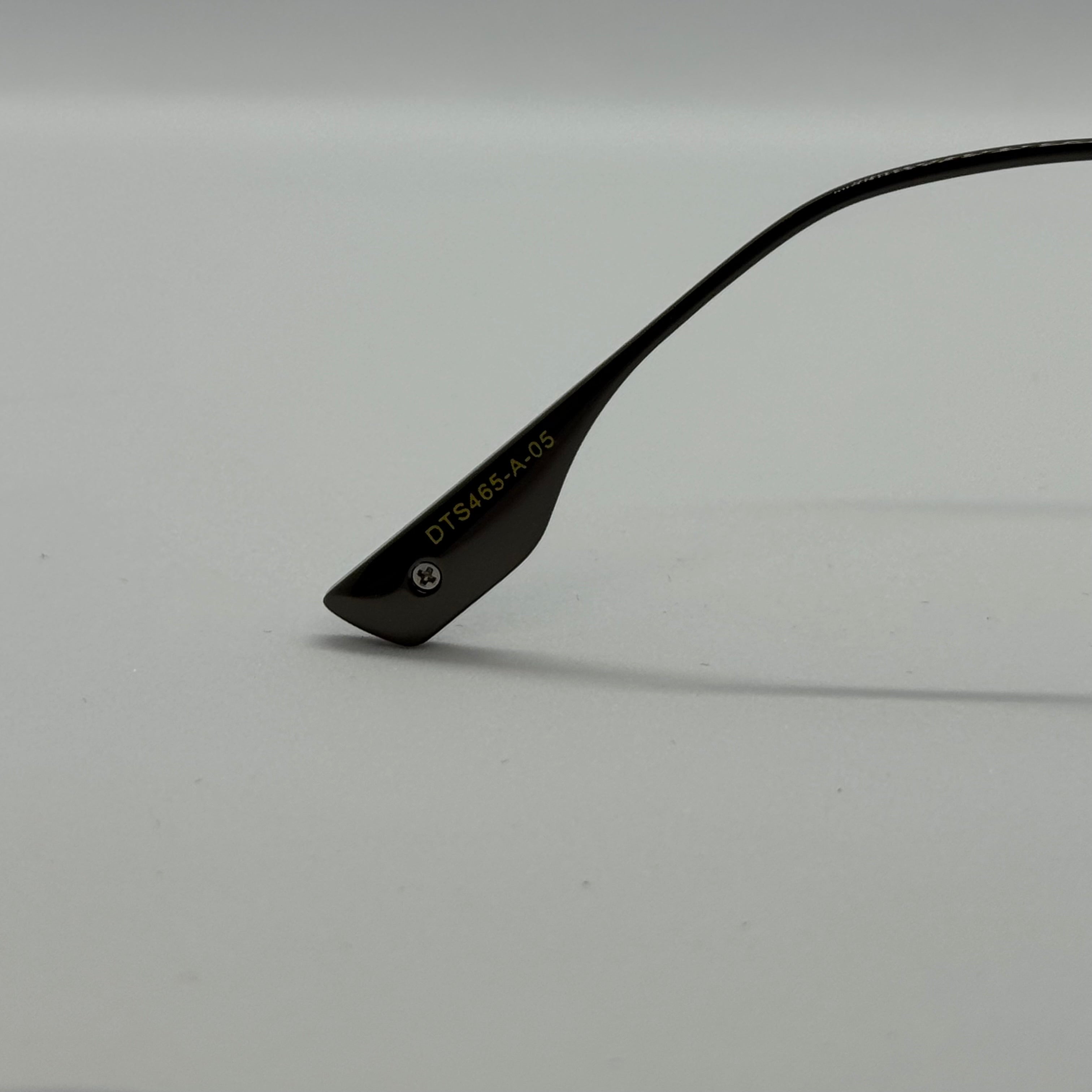 модел Gladiator