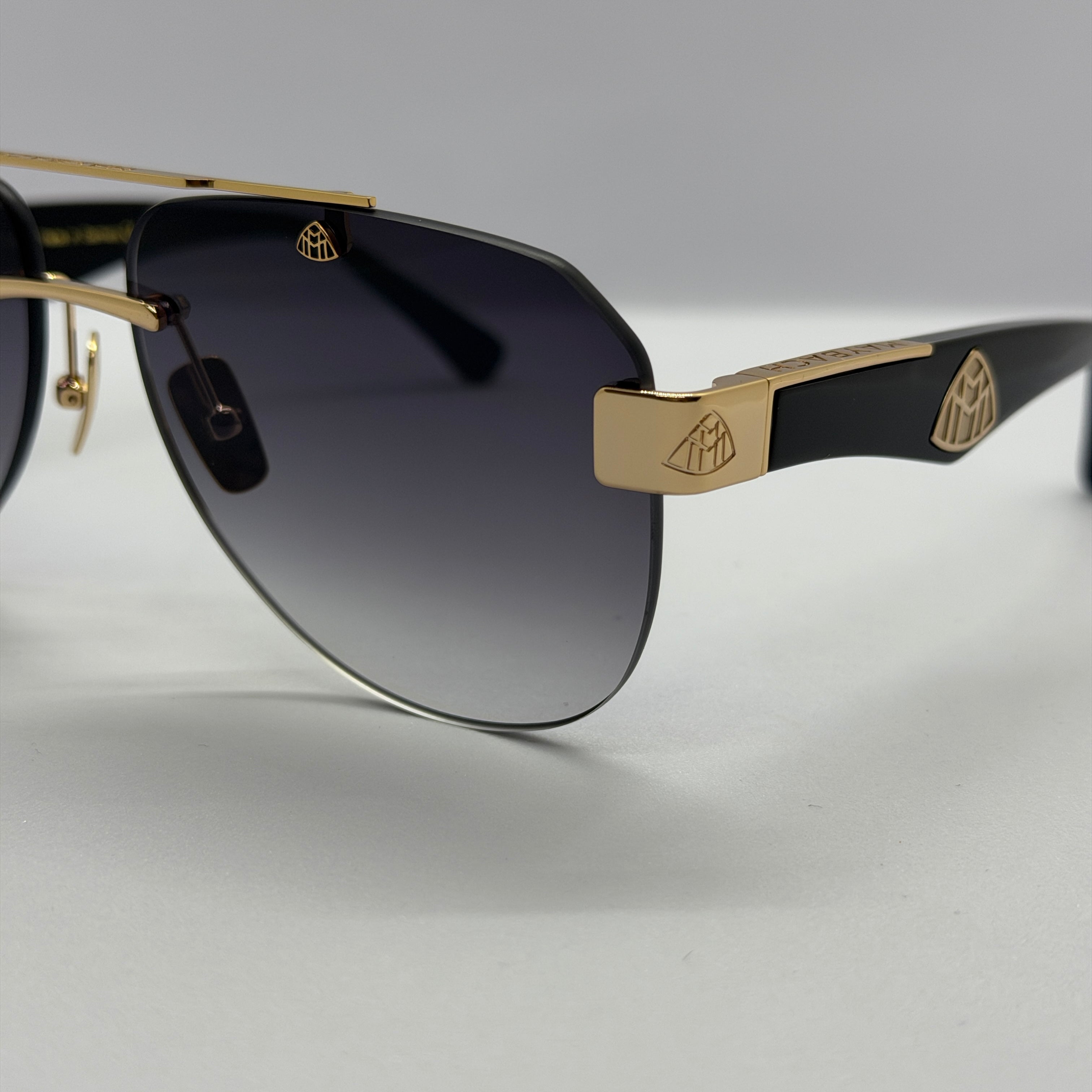 модел MayFair Gold