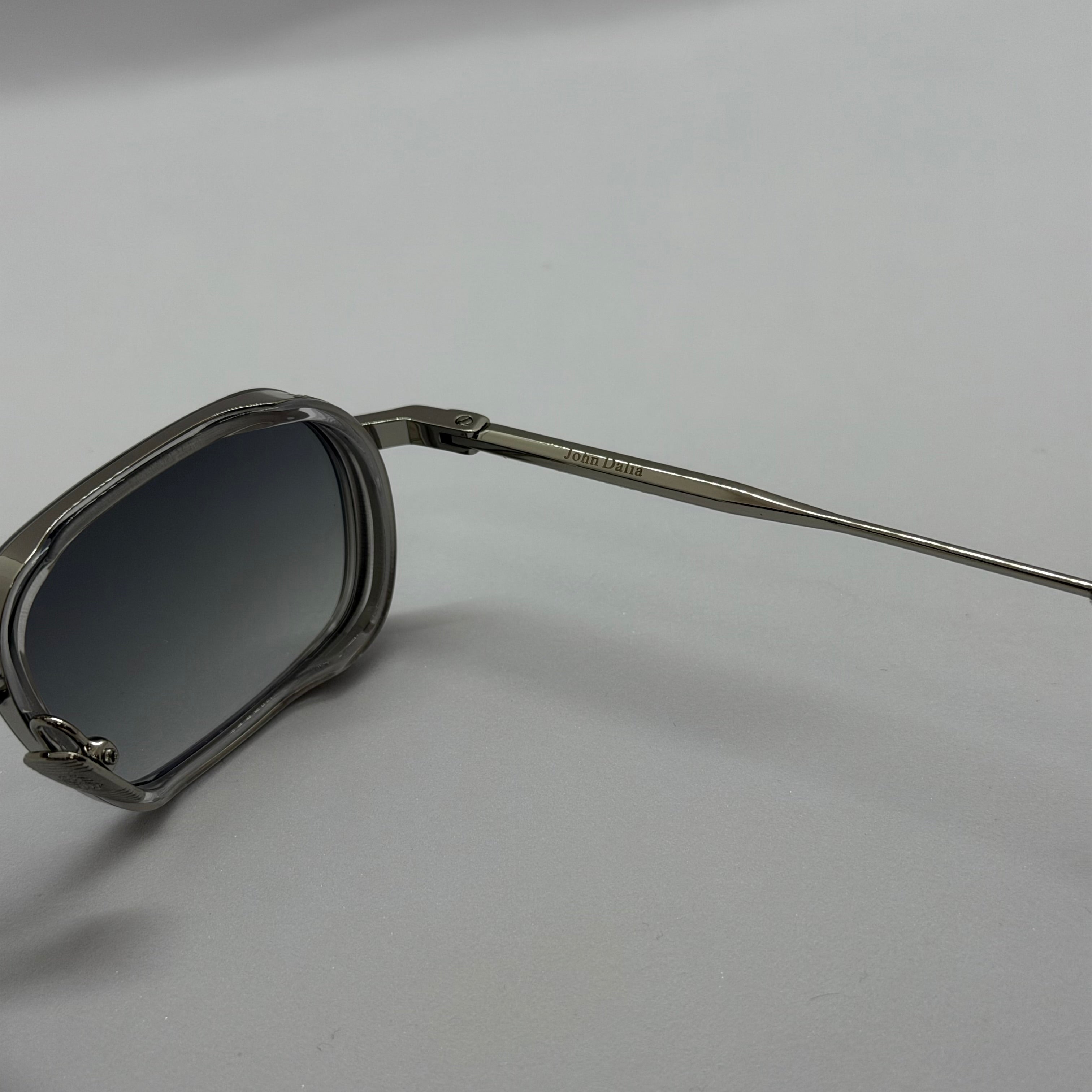 модел Anima Silver