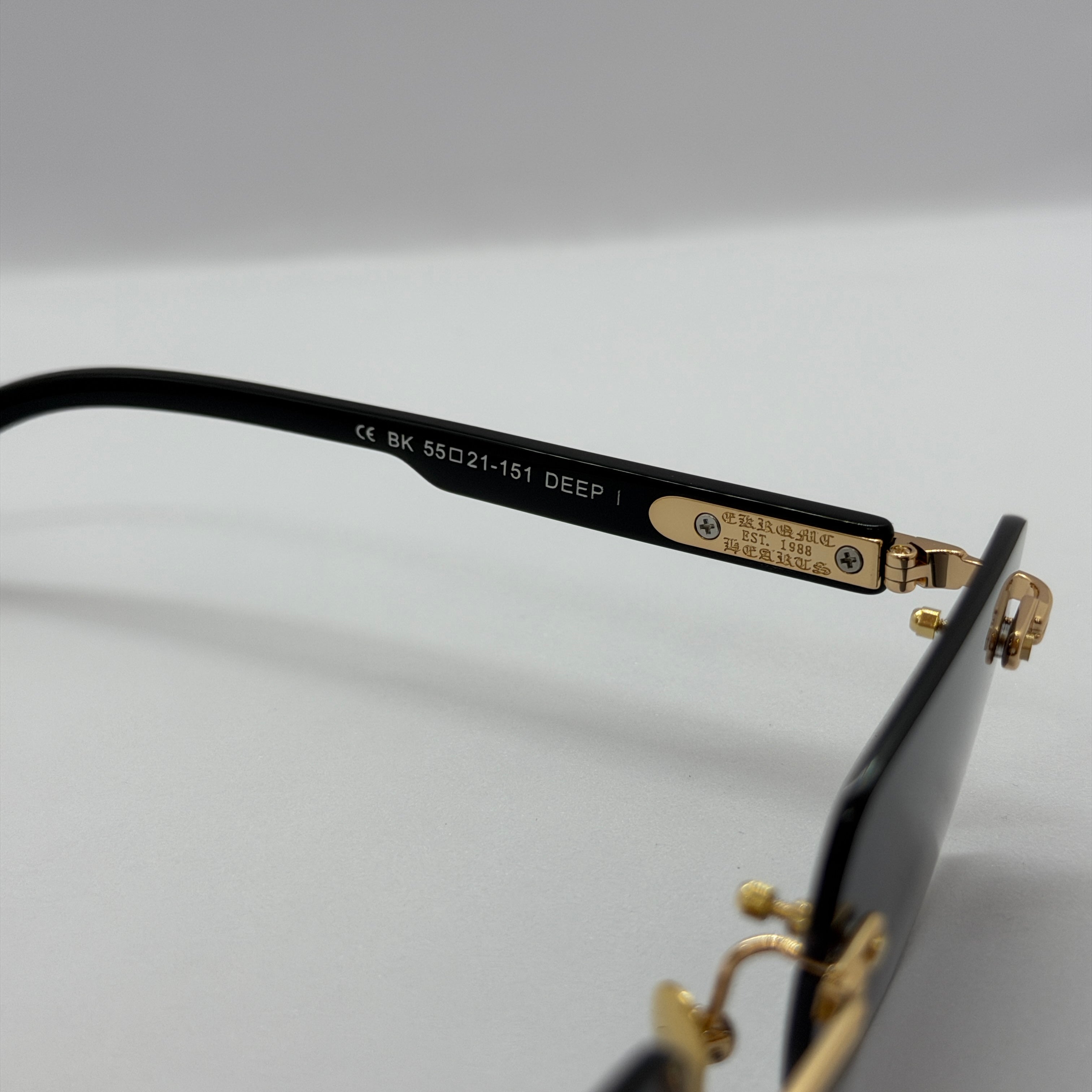 модел Eclat Shades