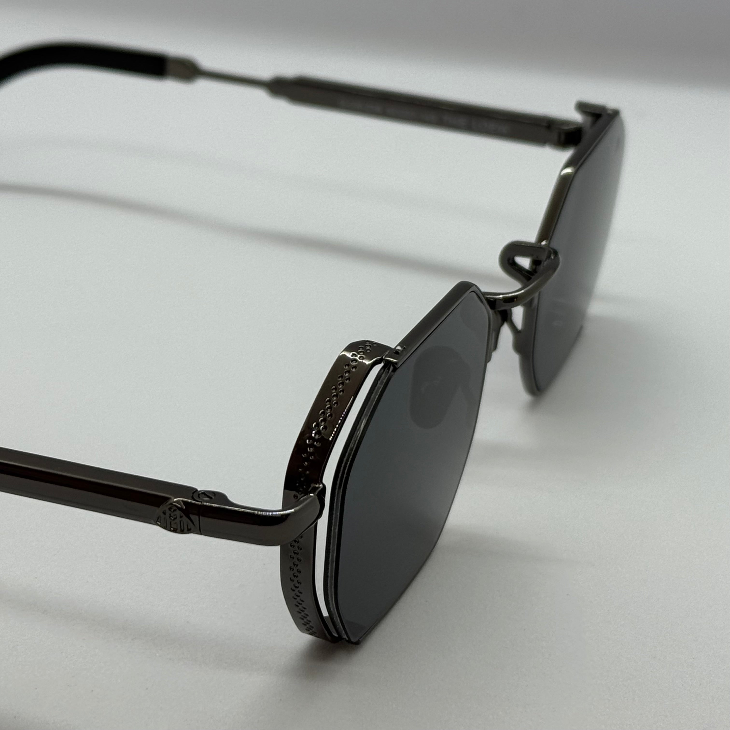 модел MayBach Black