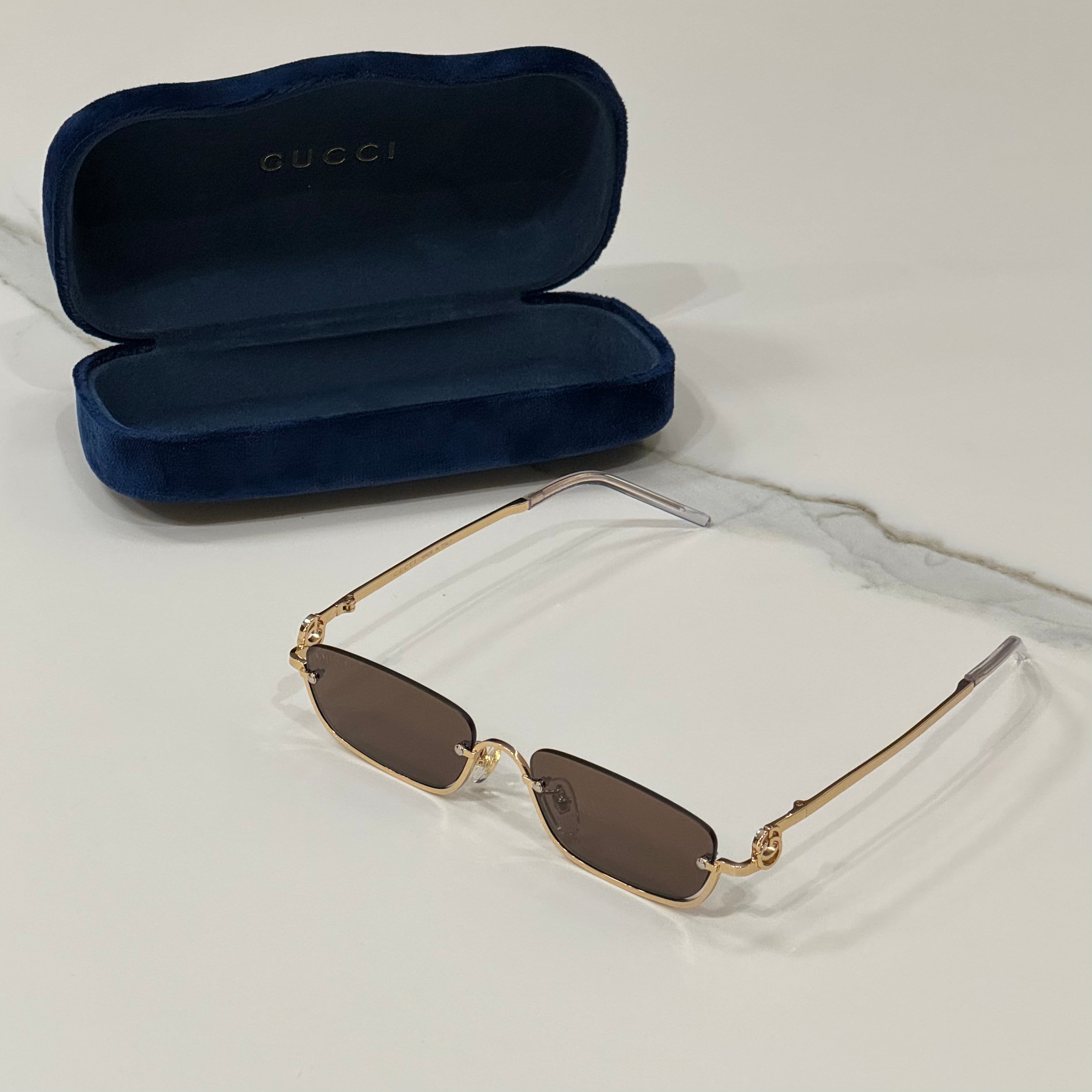 модел Semi-rimless