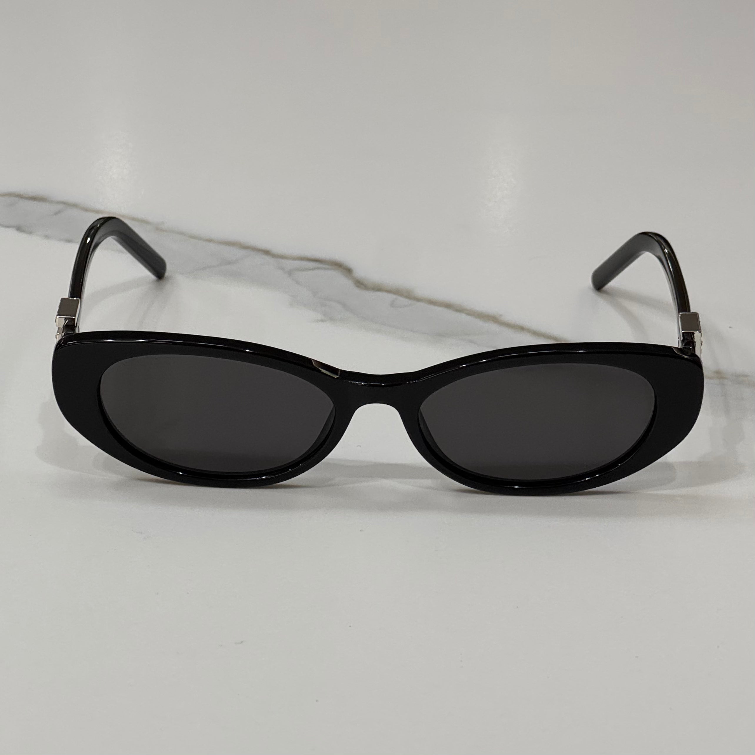 модел Blackout Vogue