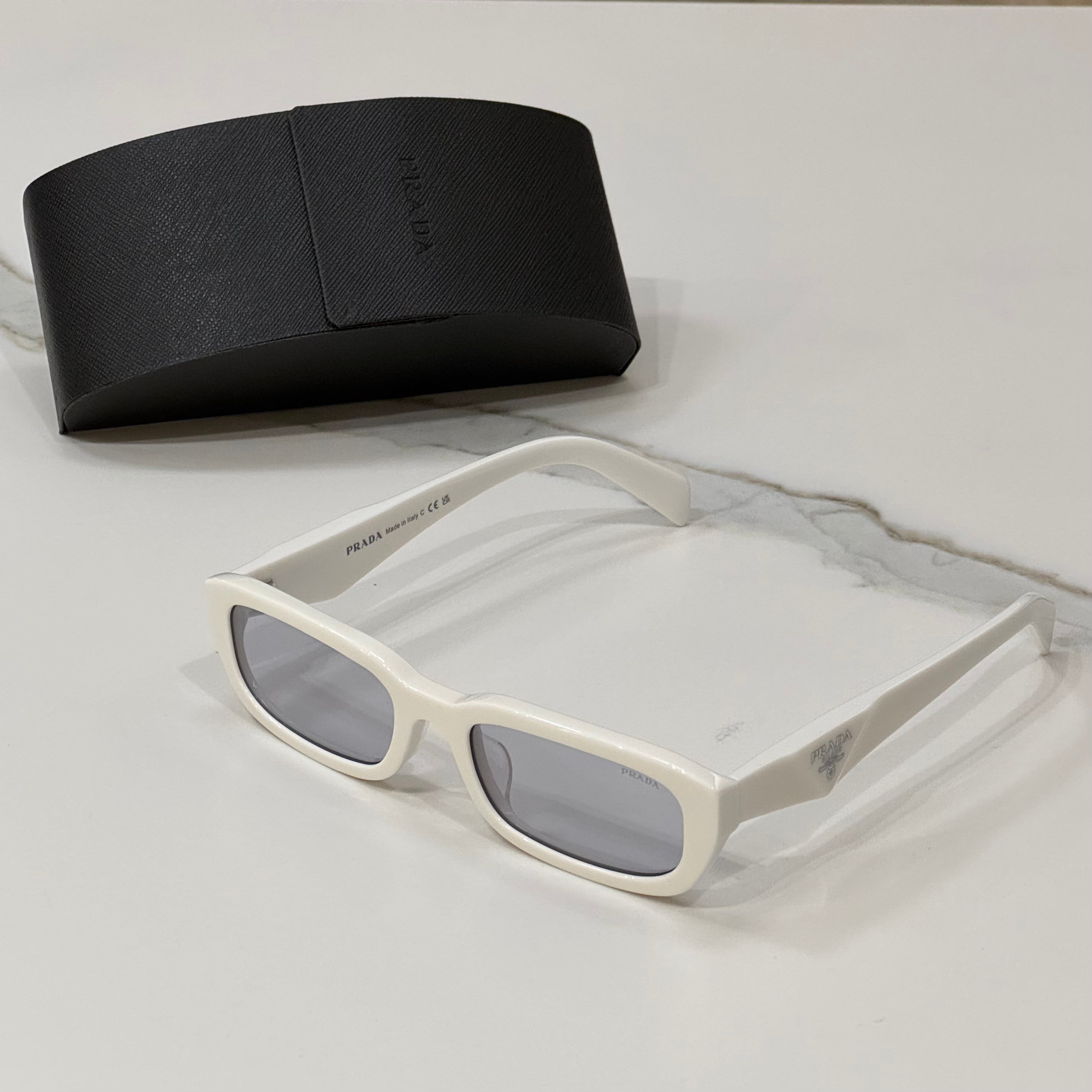 модел Night Veil White