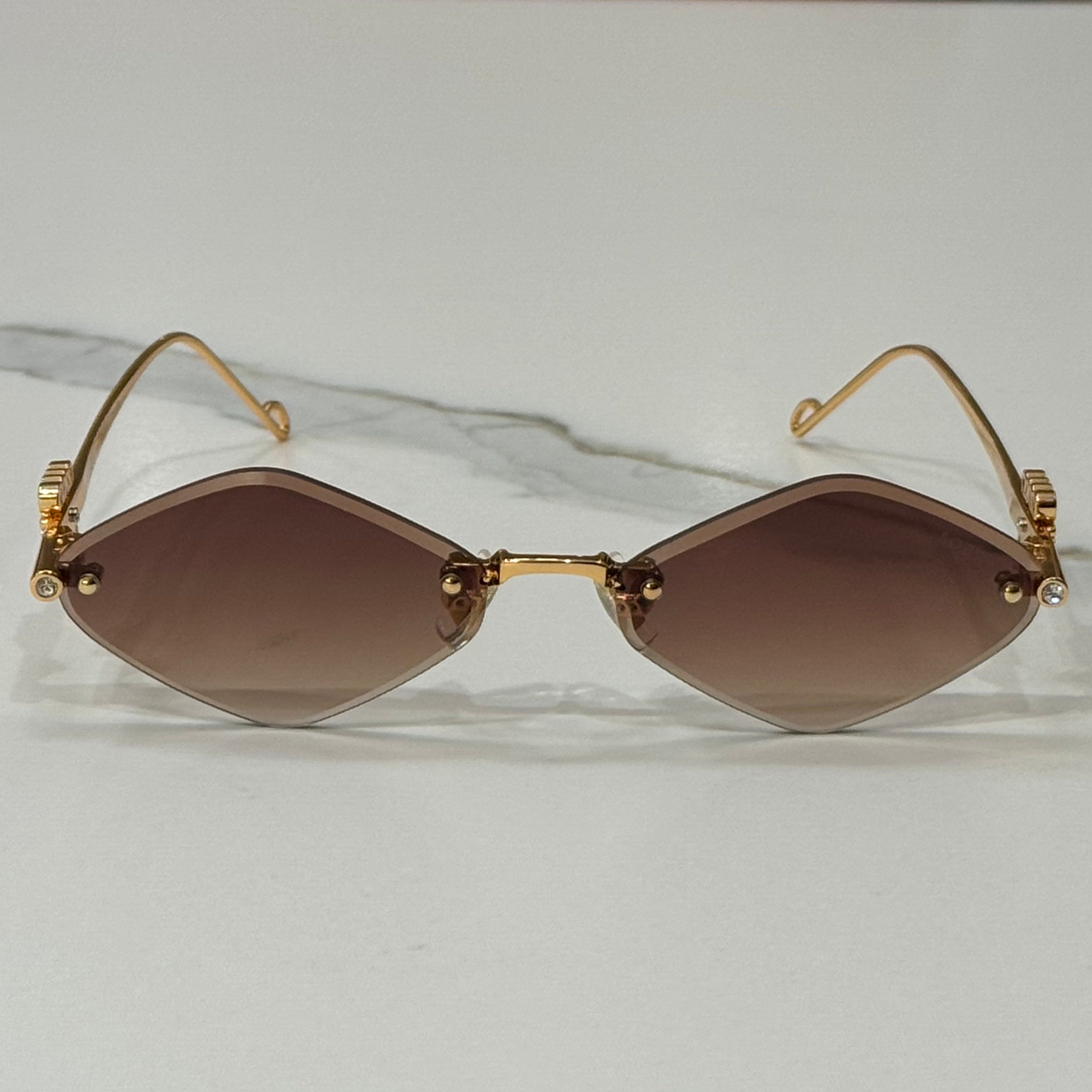 модел Lumo Brown