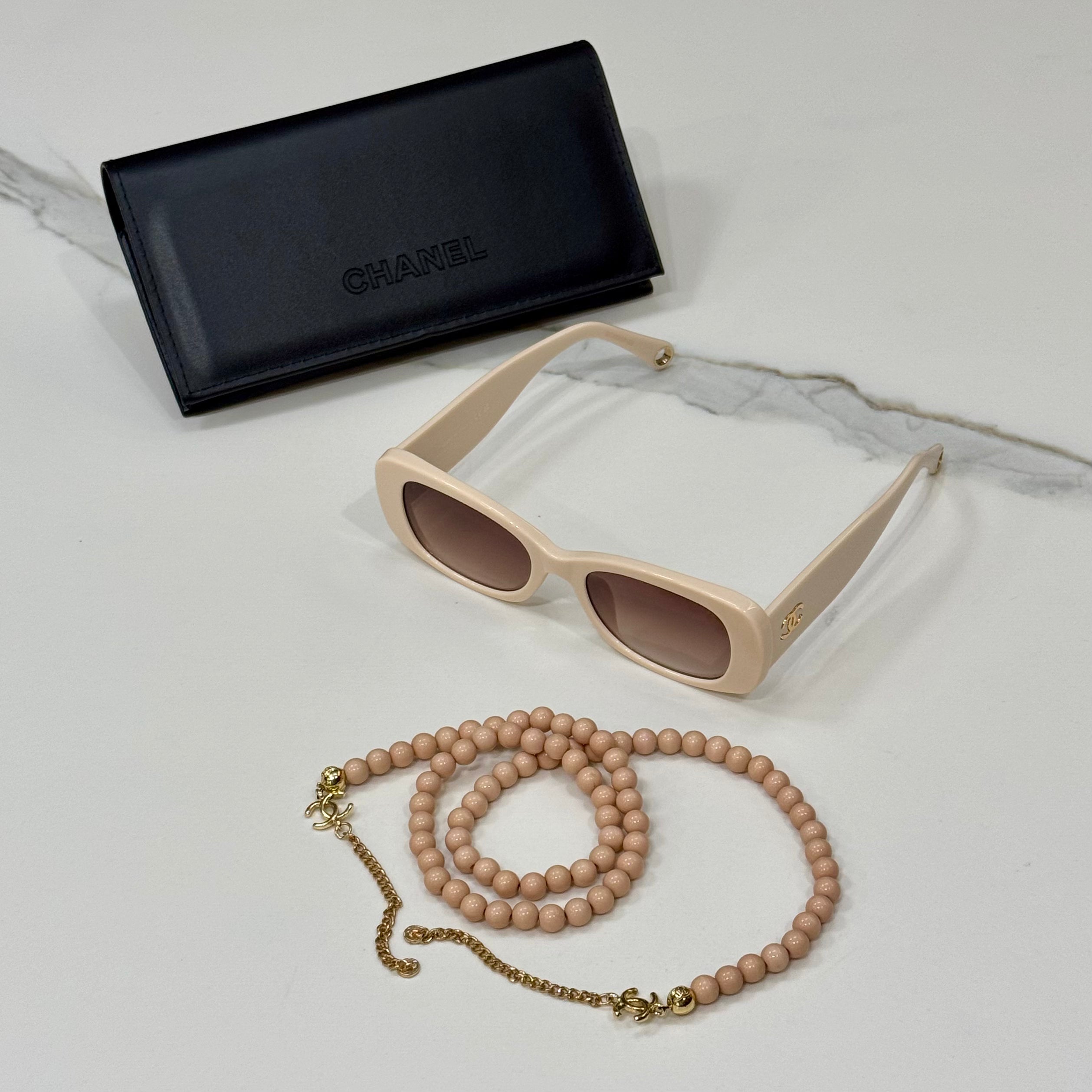 модел Breezeye White