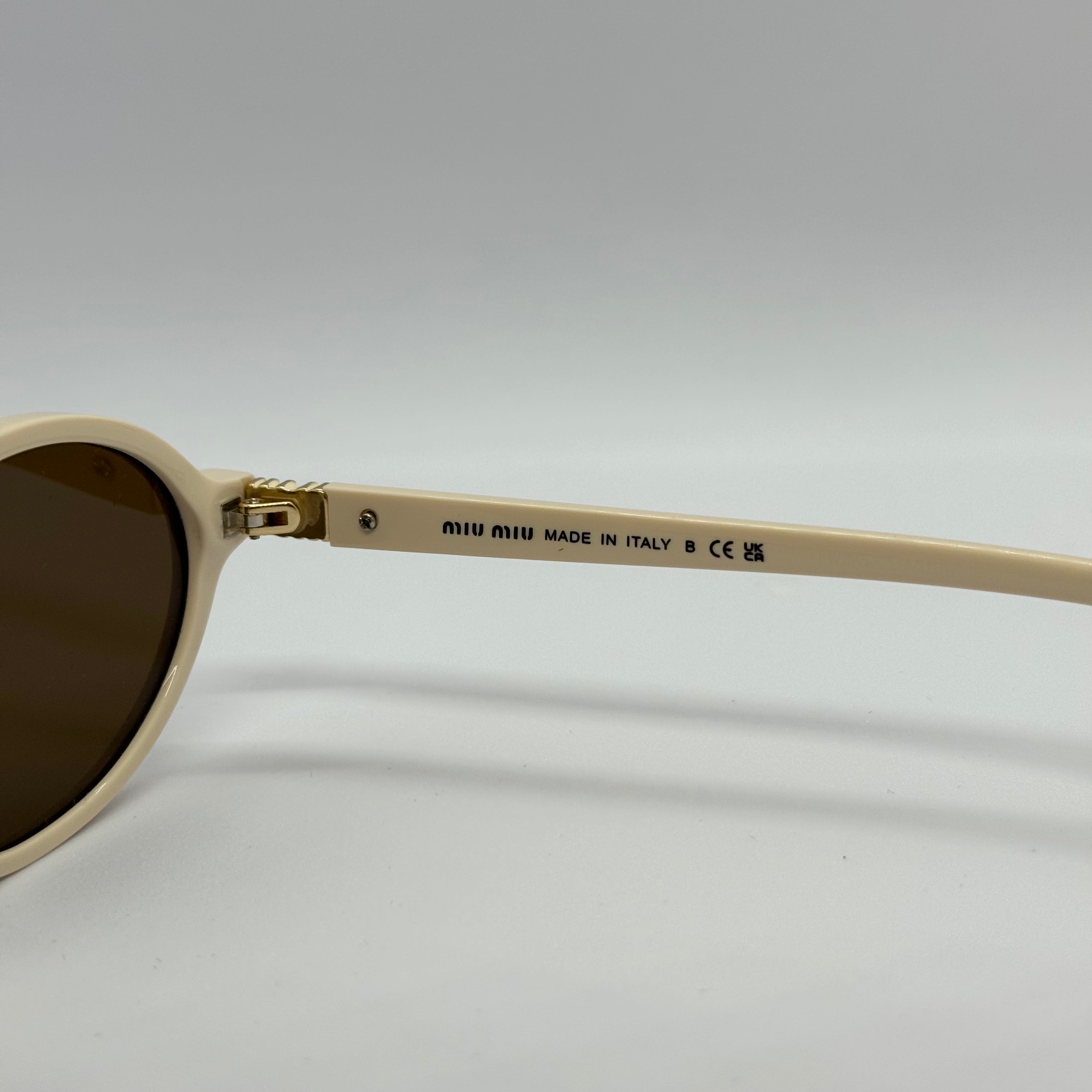 модел Ivory Line