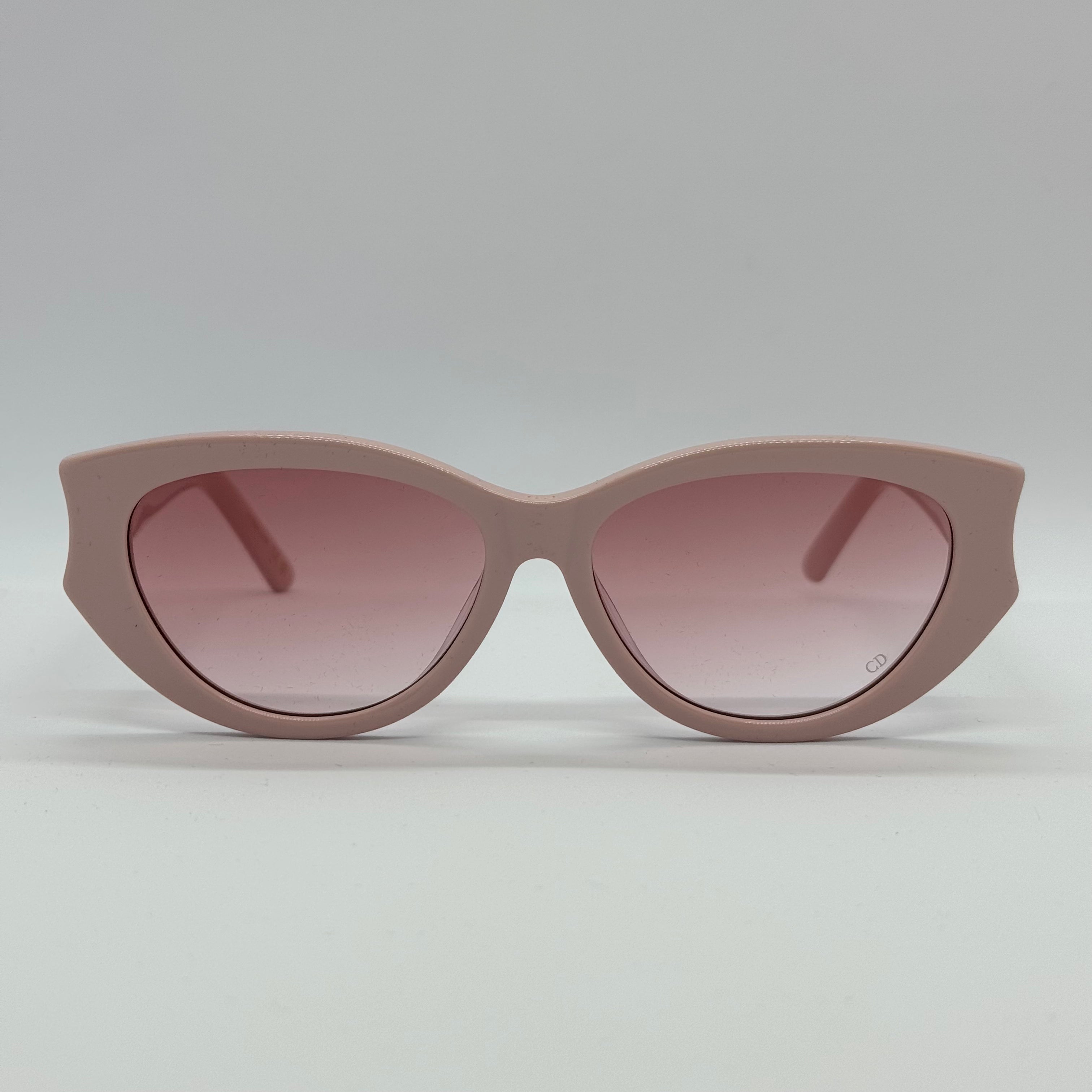 model Veloura Pink